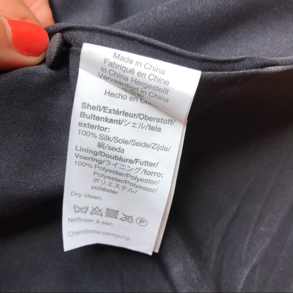 Madewell Black Red Silk Floral V-Neck Dress, EUC, 4 - Picture 13 of 16